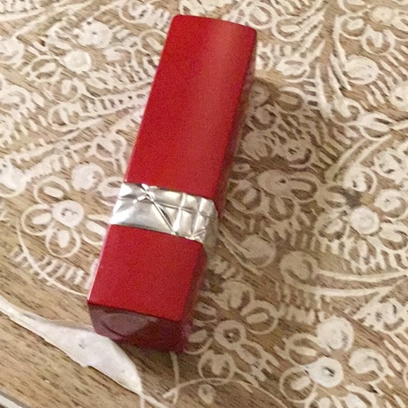 DIOR Ultra Rouge Lipstick - Picture 2 of 3
